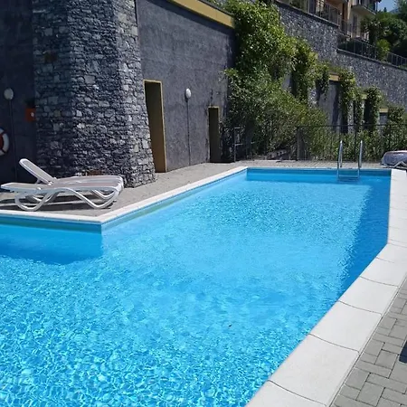 Apartment Il Patio Varenna Pool Sleeps 6